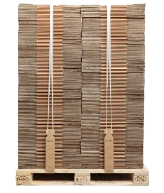 2Link® sichert gestapelte Kartonagen auf einer Palette – ohne Folie, flexibel und wiederverwendbar.